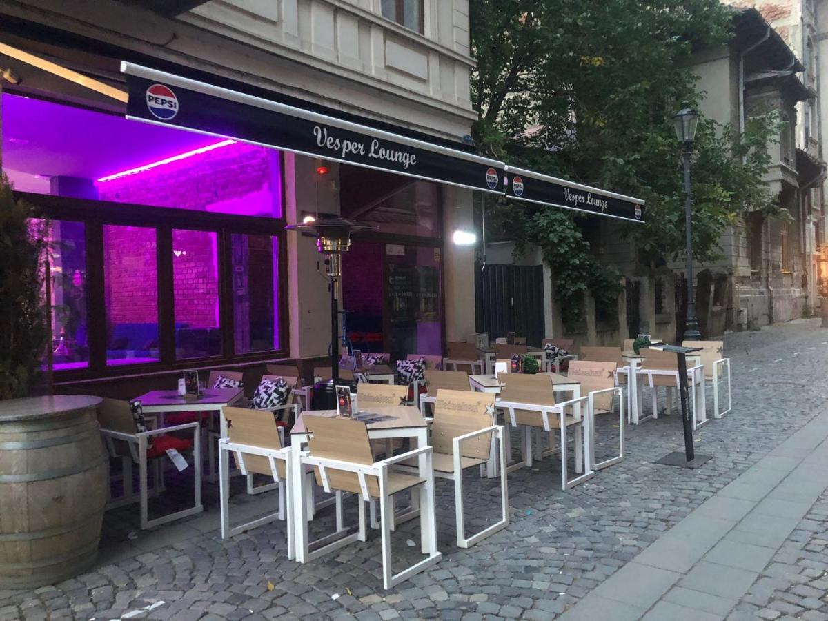 Old Town Bar Apartments On Street Tonitza Bucarest Exterior foto